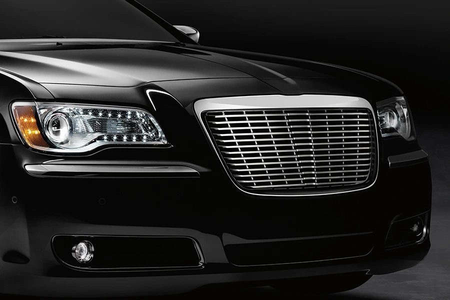 Gilashin Mota: Inda Ƙirar Ƙira ta Haɗu da Madaidaicin Injiniya